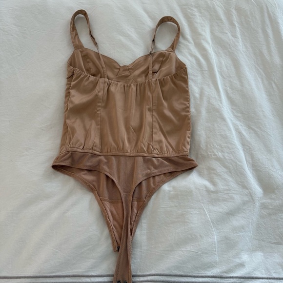 Abercombie & Fitch Satin Bodysuit - Picture 4 of 8